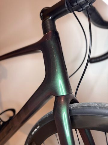 Used Giant Tcr Shimano 105 2024 Road & Gravel, Purple — image 7 of 8