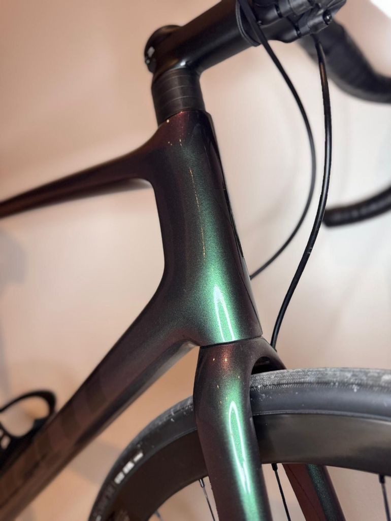 Used Giant Tcr Shimano 105 2024 Road & Gravel, Purple — image 7 of 8