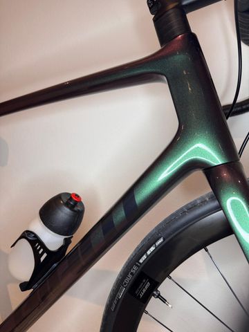 Used Giant Tcr Shimano 105 2024 Road & Gravel, Purple — image 5 of 8