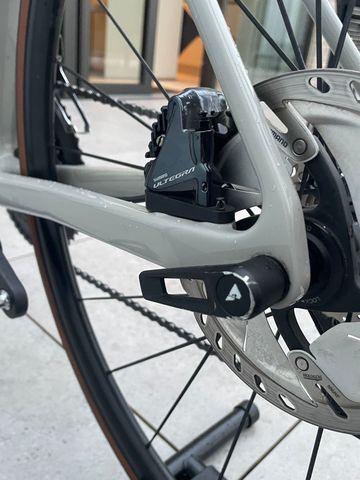Used Canyon Endurace CF SL 8 Disc 2021 2021 Road & Gravel, Light Gray — image 8 of 9