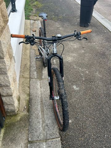 Used Orange Stage Shimano XTR 2018 Mountainbike, Light Gray — image 4 of 5