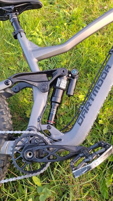 Used Dartmoor Thunderbird Superenduro 2025 Mountainbike, Light Gray — image 4 of 7