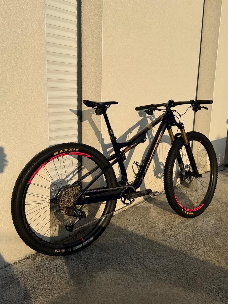 Used Lapierre XRM SRAM XX1 Eagle AXS 2024 Mountainbike, Blue — image 2 of 3