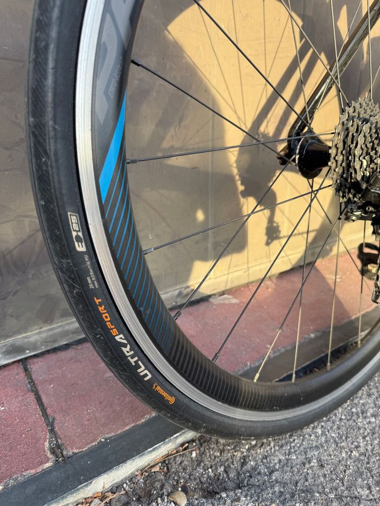 Used Giant Propel Shimano 105 2019 Road & Gravel, Black — image 6 of 7