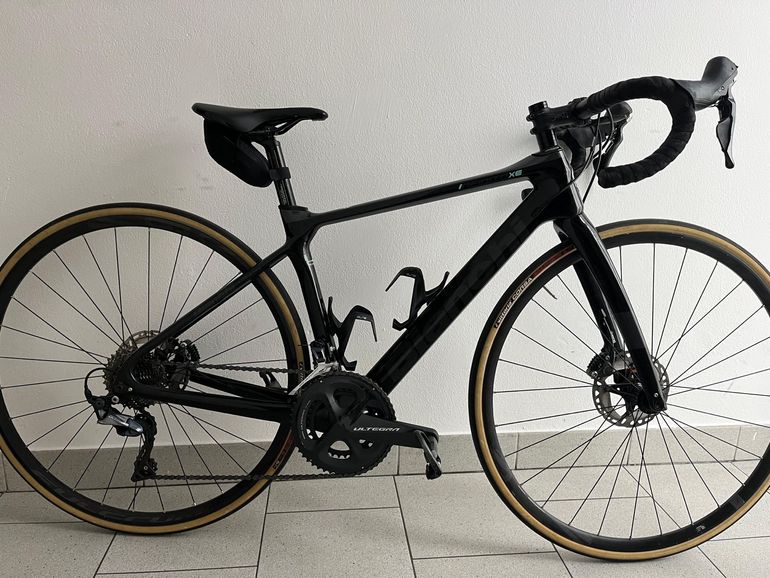 Used Bianchi Infinito XE 2022 Road & Gravel, Black — image 1 of 6