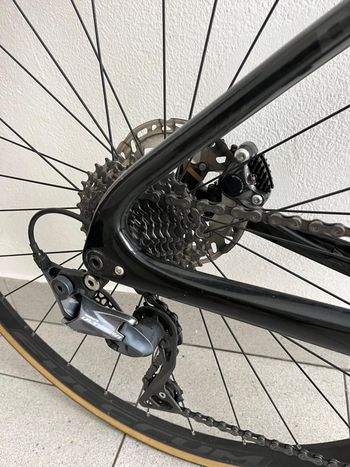 Used Bianchi Infinito XE 2022 Road & Gravel, Black — image 3 of 6
