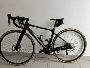 Used Bianchi Infinito XE 2022 Road & Gravel, Black — image 2 of 6