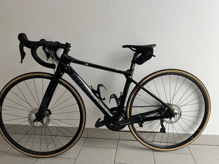Used Bianchi Infinito XE 2022 Road & Gravel, Black — image 2 of 6