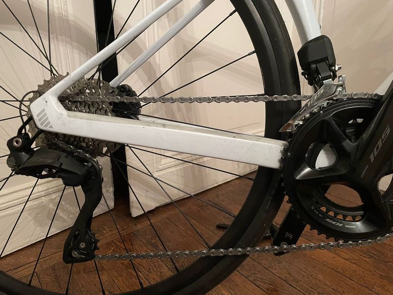 Used BMC Roadmachine FOUR 2024 2024 Road & Gravel, White — image 3 of 3