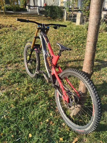 Saracen Myst Team 27.5 2019 2019 Mountainbike usato, Rosso — immagine 5 di 12