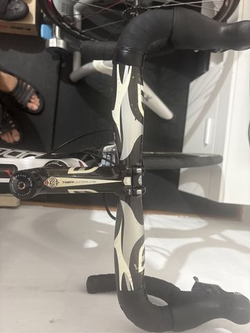 Used Pinarello Dogma 2 2013 Road & Gravel, Black — image 17 of 17