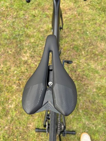 Used Giant Propel, Advanced Disc 1 2021 2021 Road & Gravel, Black — image 12 of 13