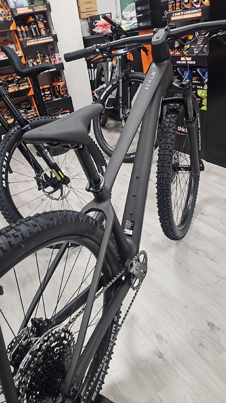 Used Scott Scale 940 2024 2024 Mountainbike, Black, 29 — image 2 of 3