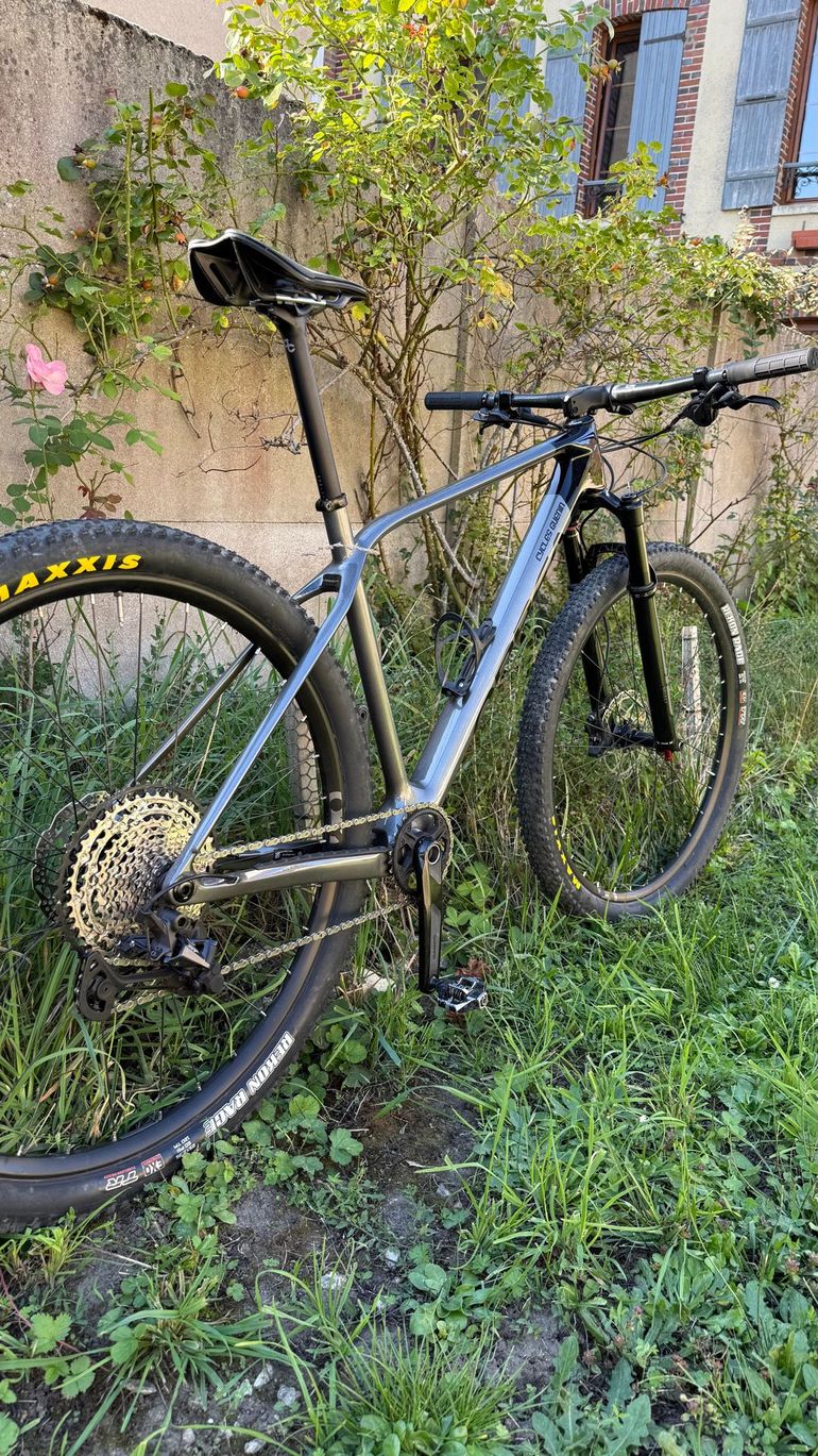 Used Orbea ALMA M50 2022 2022 Mountainbike, Black, 29 — image 4 of 8