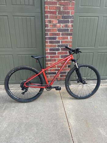 Used Specialized Rockhopper Comp 29 2023 2023 Mountainbike, Red, 29 — image 1 of 7
