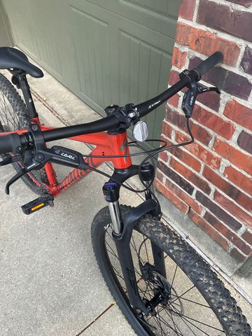 Used Specialized Rockhopper Comp 29 2023 2023 Mountainbike, Red, 29 — image 4 of 7