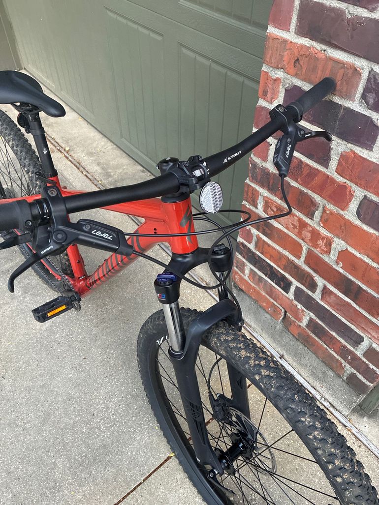 Used Specialized Rockhopper Comp 29 2023 2023 Mountainbike, Red, 29 — image 4 of 7
