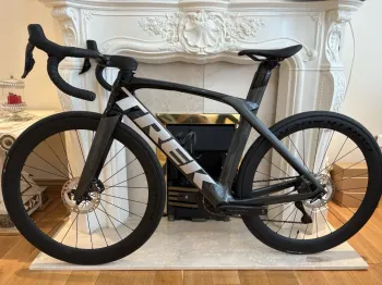 Used Trek Madone SL 7 2023 2023 Road & Gravel