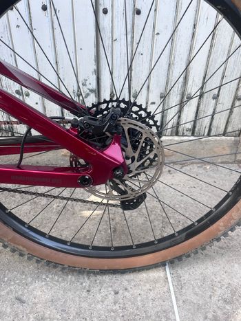 Used R RAYMON FullRay 150 9.0 2024 2024 Mountainbike, Red, 29 — image 8 of 9