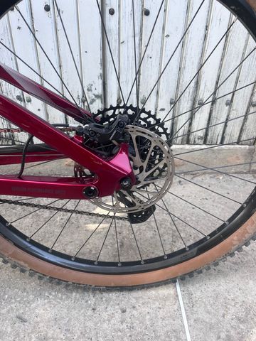 Used R RAYMON FullRay 150 9.0 2024 2024 Mountainbike, Red, 29 — image 8 of 9