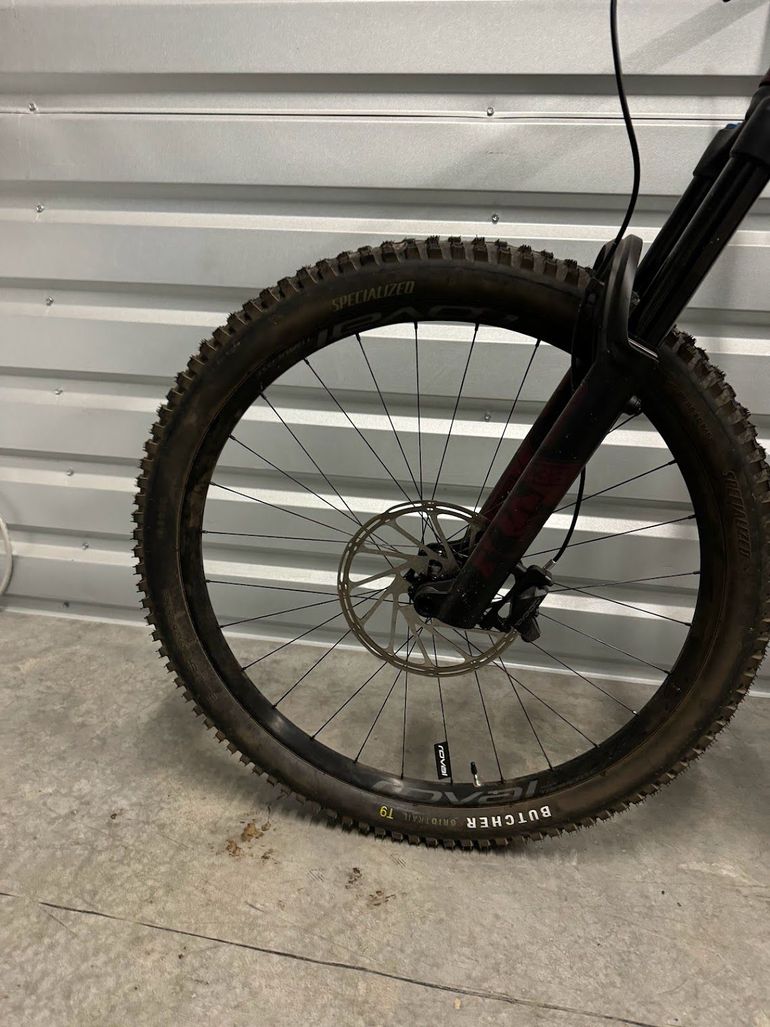 Used Specialized Turbo Levo Expert 2022 2022 Mountainbike, Red, 29, 27.5 — image 2 of 5