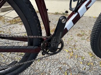 Used Trek Procaliber 9.8 2022 Mountainbike, Red — image 6 of 7