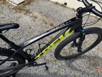 Used Trek Procaliber 9.6 2020 Mountainbike, Black — image 9 of 9