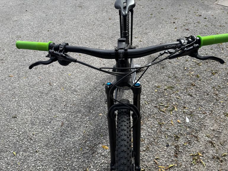 Used Trek Procaliber 9.6 2020 Mountainbike, Black — image 6 of 9