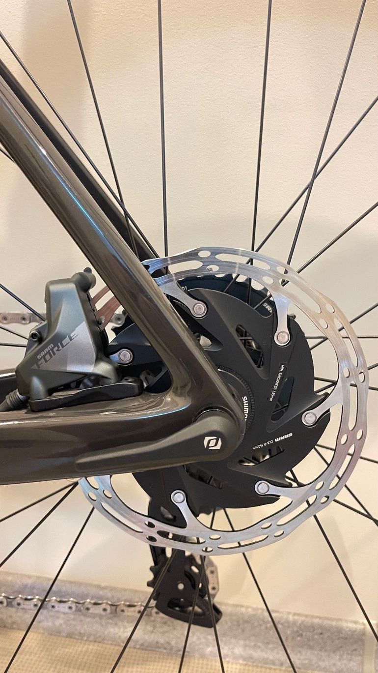Used Scott Addict RC 20 2023 Road & Gravel, Green — image 10 of 18