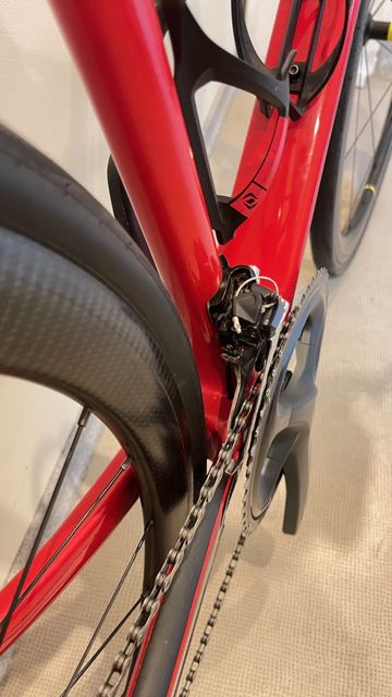 Used Scott Addict 20 2021 2021 Road & Gravel, Red — image 9 of 23