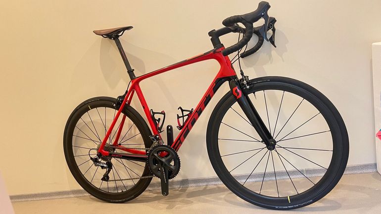 Used Scott Addict 20 2021 2021 Road & Gravel, Red — image 3 of 23