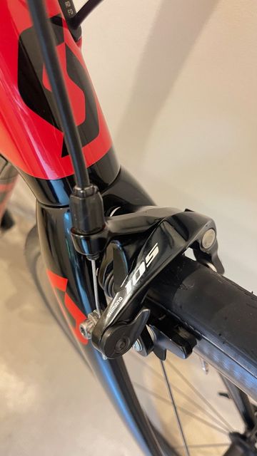 Used Scott Addict 20 2021 2021 Road & Gravel, Red — image 13 of 23