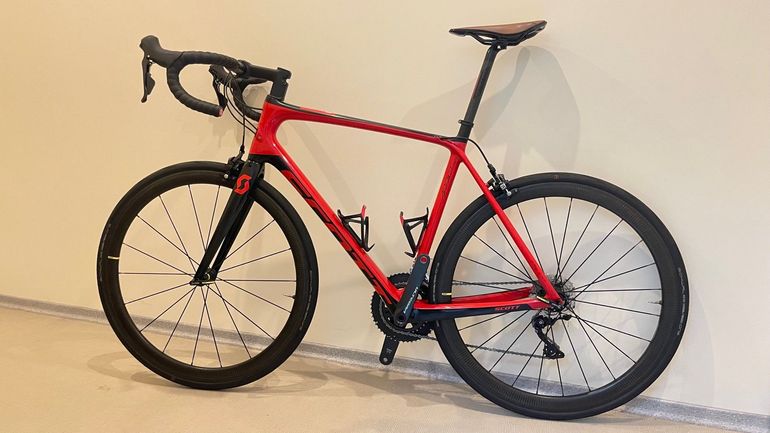Used Scott Addict 20 2021 2021 Road & Gravel, Red — image 16 of 23