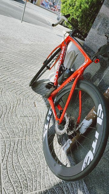 Used Pinarello Gan Shimano 105 Di2 2018 Road & Gravel, Red — image 5 of 7