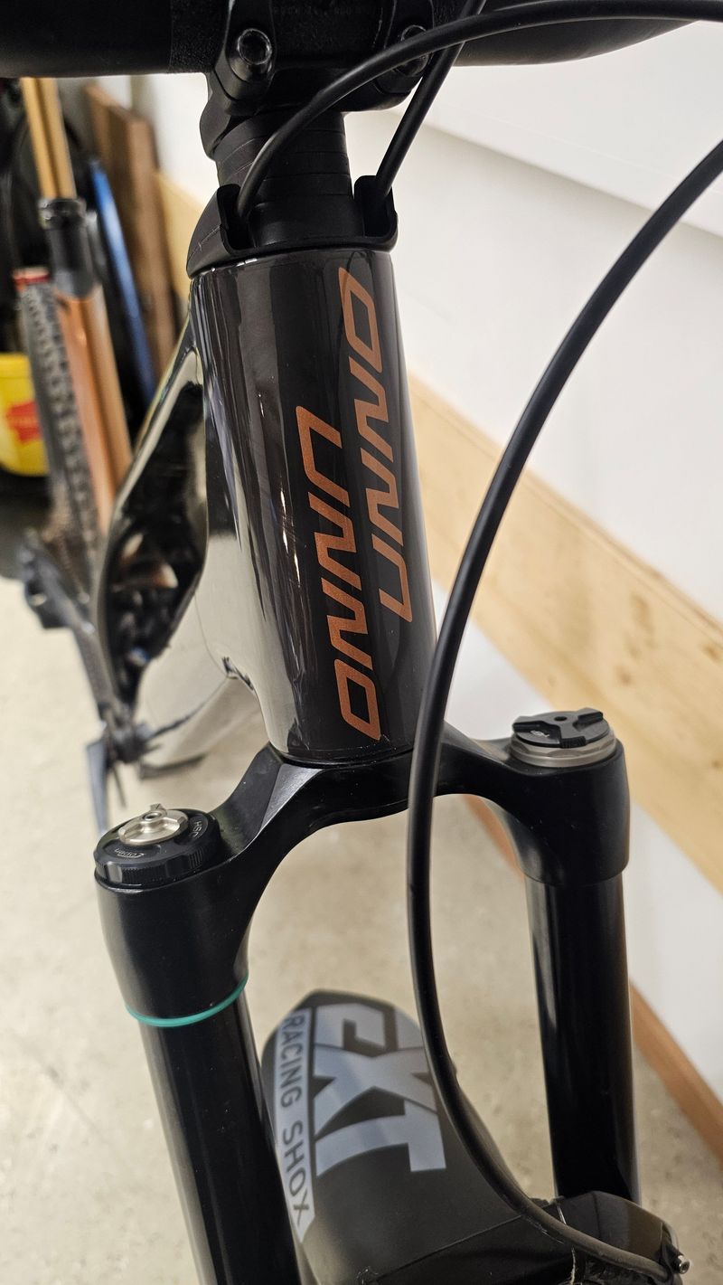 Tweedehands UNNO BURN SRAM GX Eagle AXS 2024 Mountainbike — afbeelding 10 van 12