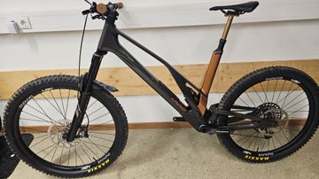Tweedehands UNNO BURN SRAM GX Eagle AXS 2024 Mountainbike — afbeelding 2 van 12