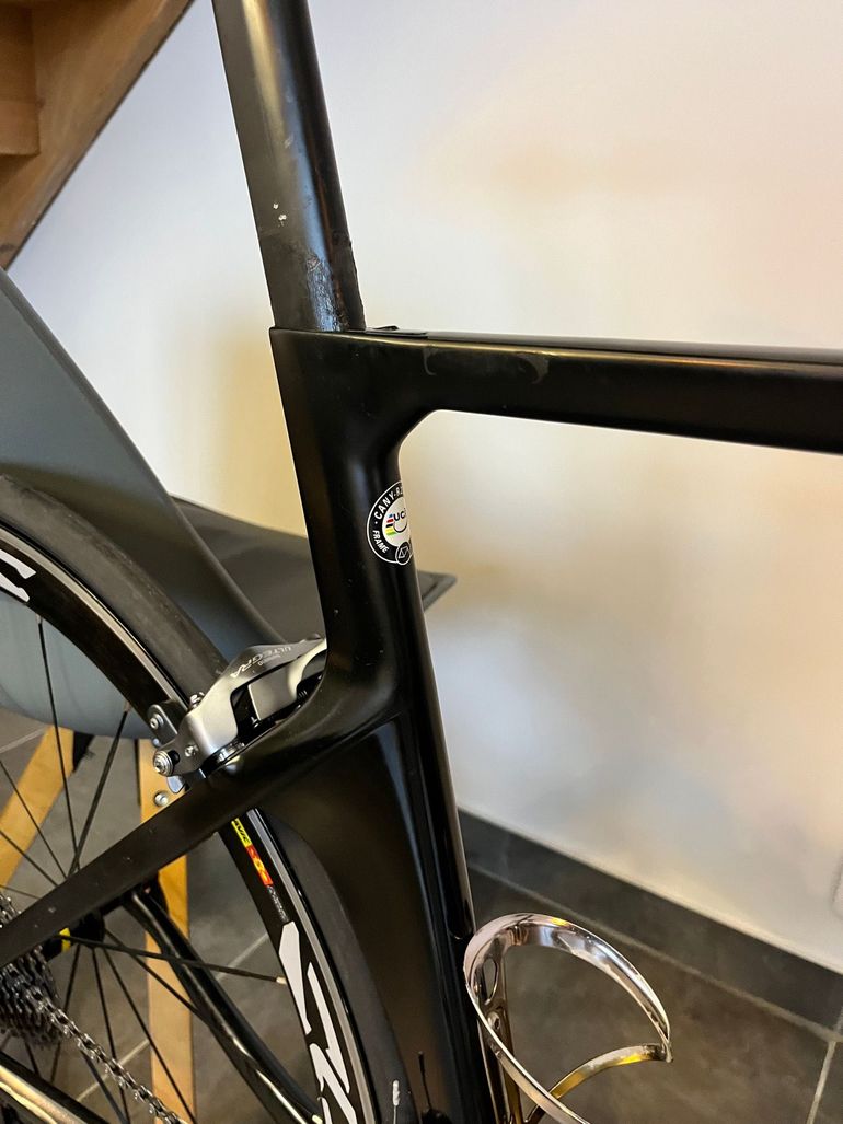 Used Canyon Aeroad CF SL 8.0 2019 2019 Road & Gravel, Black — image 6 of 9