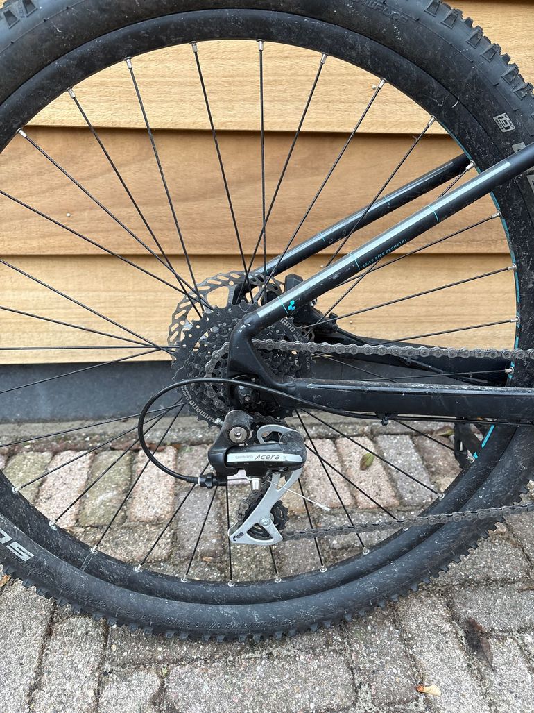 Used CUBE AIM, RACE 2022 2022 Mountainbike, Black, 27.5, 29 — image 3 of 5