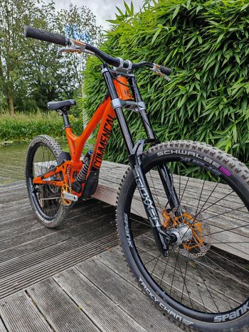 Used Commencal SUPREME DH V4.2 2017 MTB