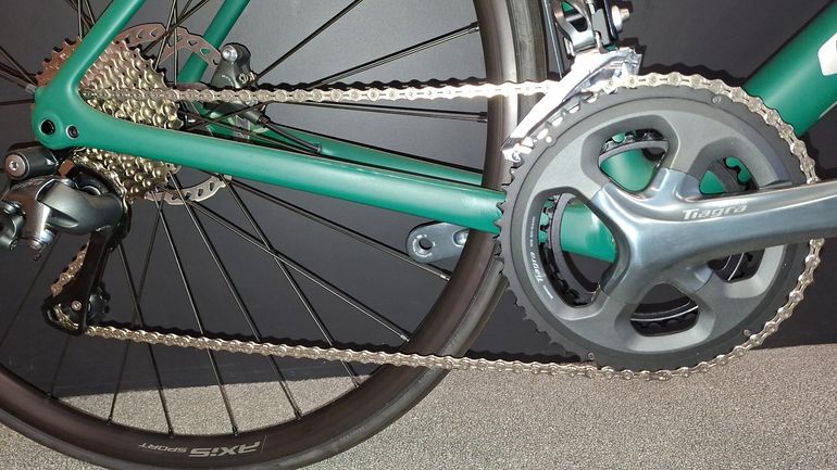Used Specialized Tarmac Shimano Tiagra 2022 Road & Gravel — image 3 of 3