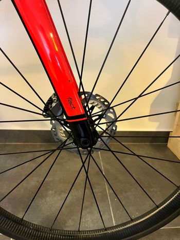 Used Specialized Venge Pro Disc 2018 2018 Road & Gravel, Red — image 7 of 14