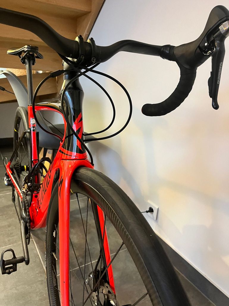 Used Specialized Venge Pro Disc 2018 2018 Road & Gravel, Red — image 2 of 14