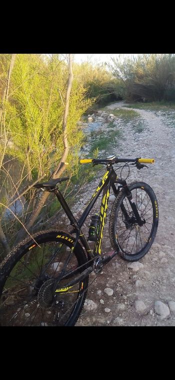 Used Scott Scale Shimano XTR 2015 Mountainbike, Black — image 2 of 3
