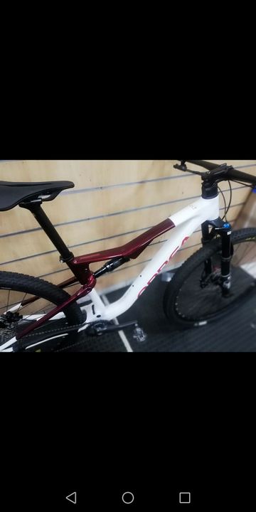 Used Orbea OIZ H30 2024 2024 Mountainbike, White, 29 — image 5 of 5