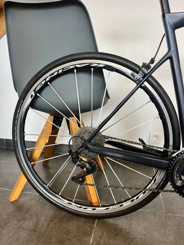 Used BMC Teammachine SLR02 ONE 2019 2019 Road & Gravel, Blue — image 7 of 8
