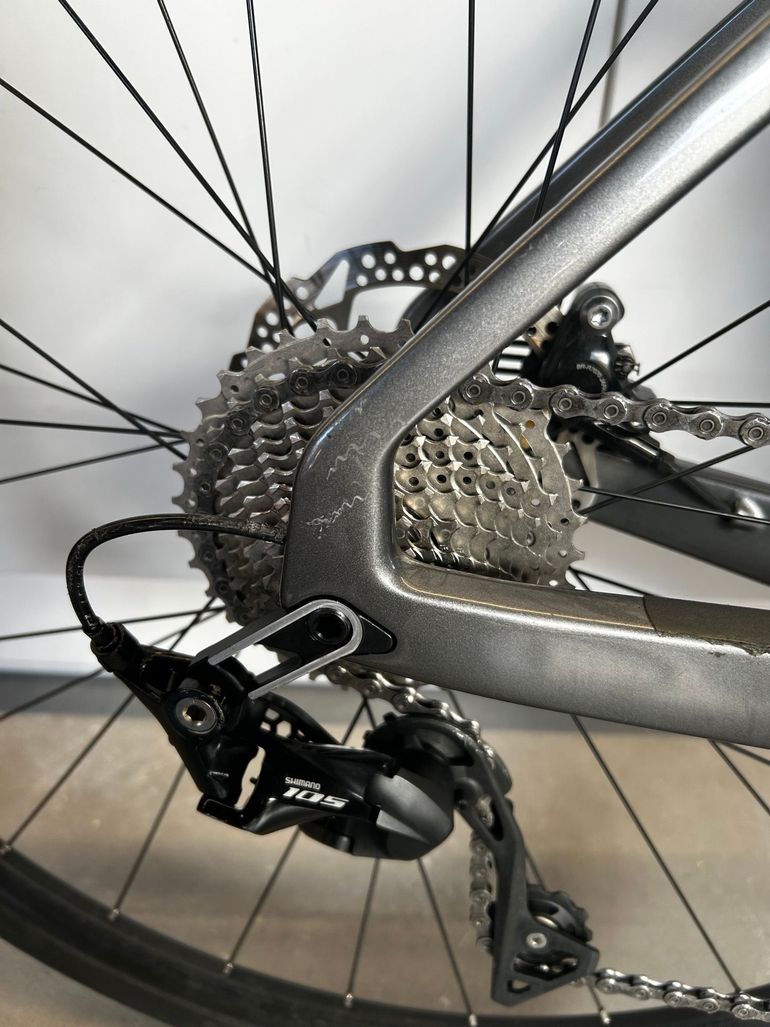 Used Merida REACTO LIMITED 2022 2022 Road & Gravel, Light Gray — image 4 of 12