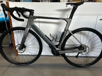 Used Merida REACTO LIMITED 2022 2022 Road & Gravel, Light Gray — image 2 of 12
