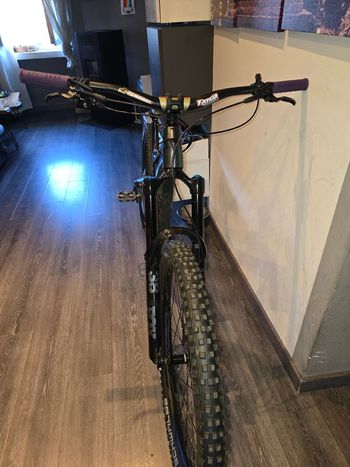Used Giant Reign 1 2023 2023 Mountainbike, Light Gray, 29 — image 4 of 5