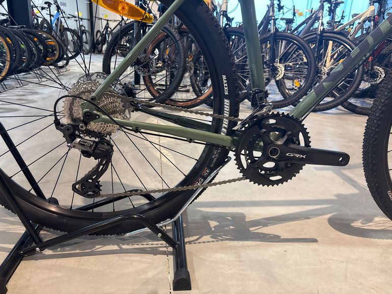 Used Kona Rove LTD 2023 2023 Road & Gravel, Green — image 3 of 3