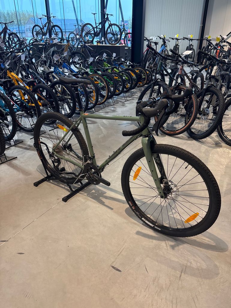 Used Kona Rove LTD 2023 2023 Road & Gravel, Green — image 2 of 3